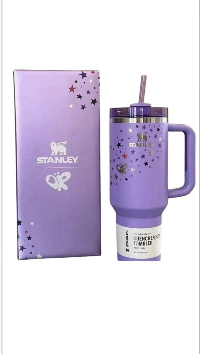 Stanley 40oz Quencher H2.0 tumbler in Purple Star
